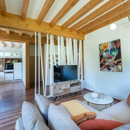 Haus Melita In *